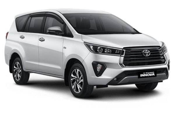 TOYOTA INNOVA CRYSTA
